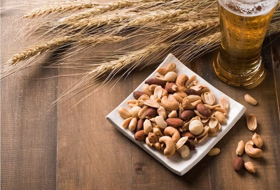 kuruyemiş ve bira